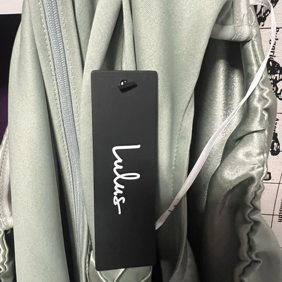 Lulus NWT Sage Colored Short Sleeve Dress - Picture 10 of 11